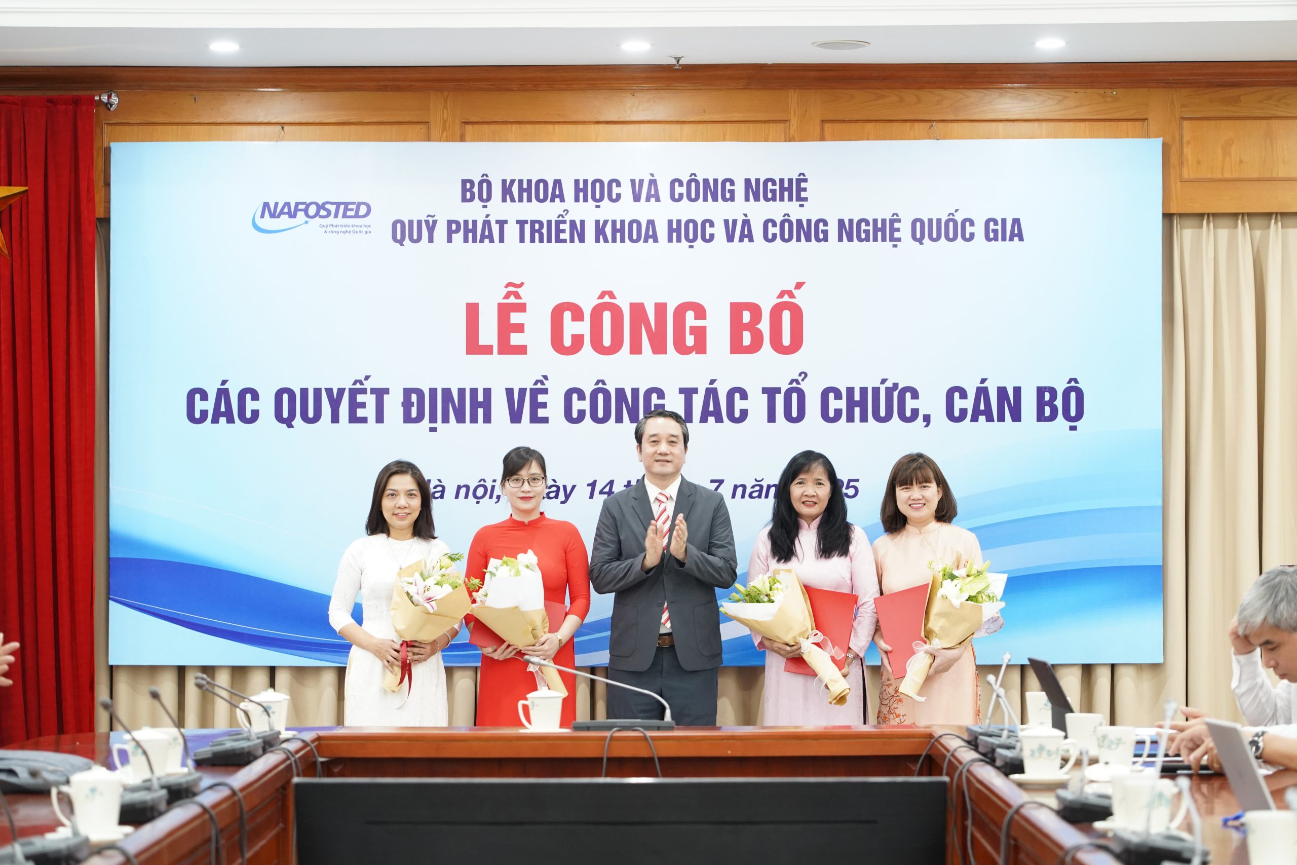Lễ công bố các quyết định về công tác cán bộ