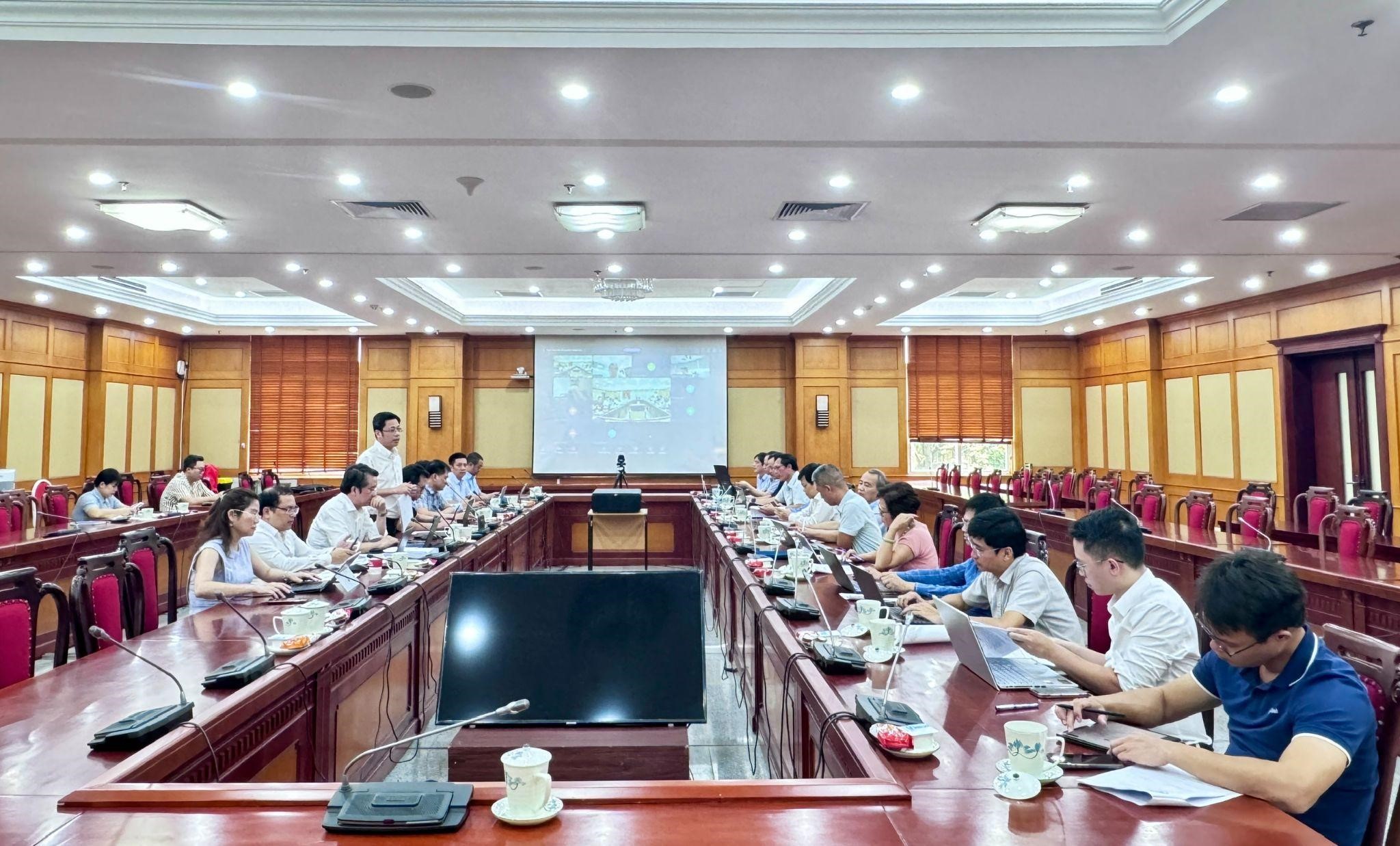 Hoàn thiện chính sách, đưa công nghệ chiến lược vào thực tiễn