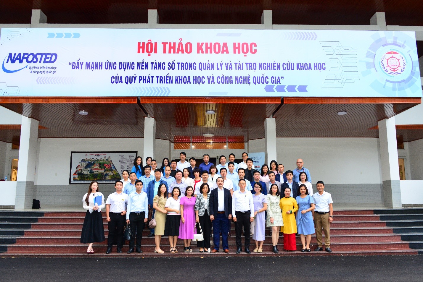 Đẩy mạnh ứng dụng nền tảng số trong quản lý và tài trợ nghiên cứu khoa học
