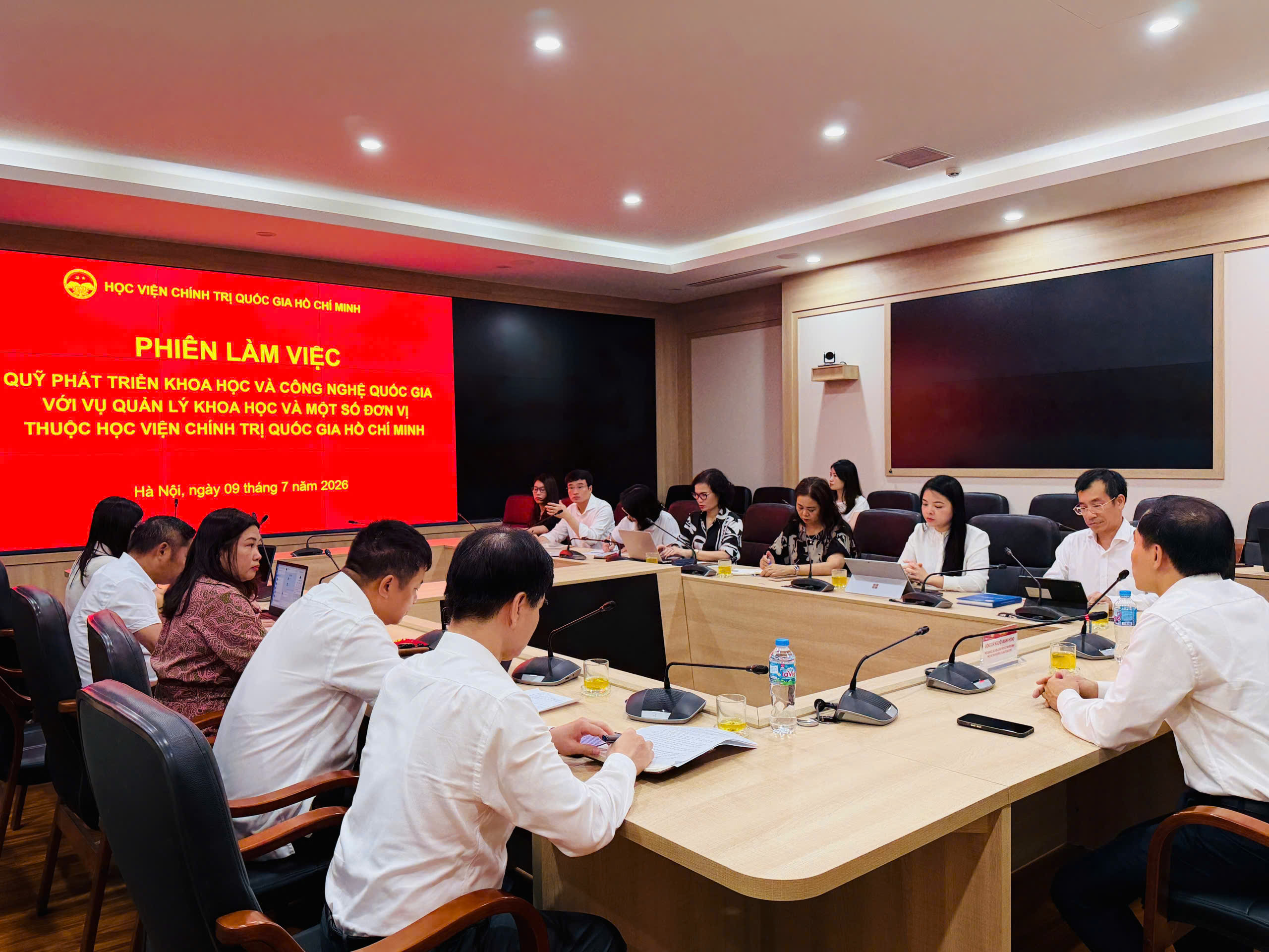 Thúc đẩy cơ chế đặt hàng – Kết nối nghiên cứu khoa học với yêu cầu phát triển kinh tế – xã hội