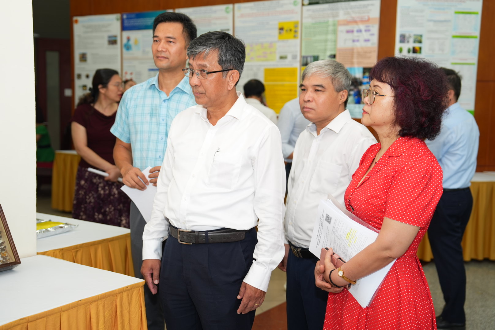 Tổng kết Chương trình 562: Tạo nền tảng phát triển khoa học cơ bản và nâng cao năng lực nghiên cứu của Việt Nam
